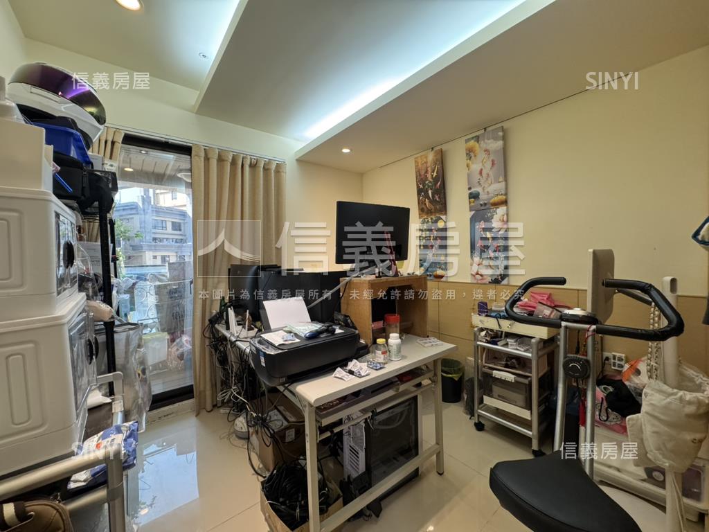 三輝高樓景觀四房車位房屋室內格局與周邊環境