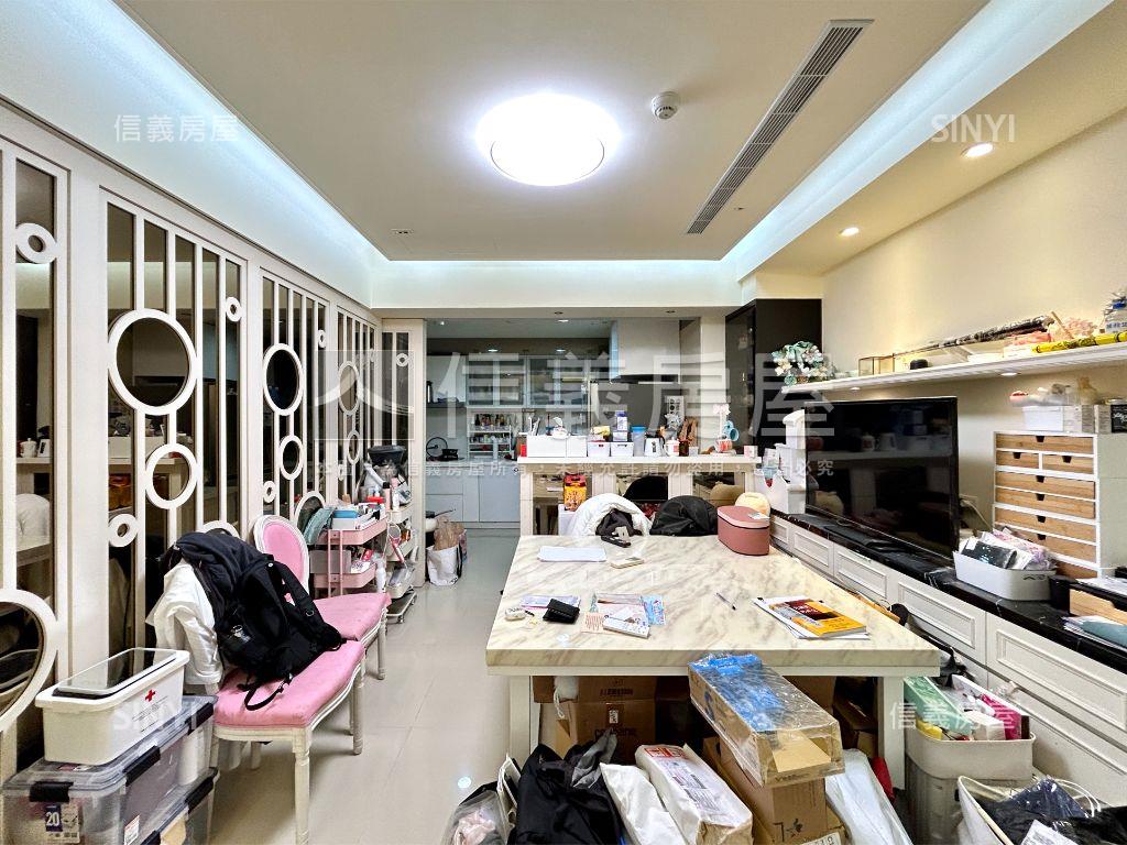 三輝高樓景觀四房車位房屋室內格局與周邊環境