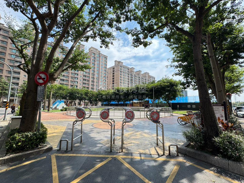 力霸稀有格局兩房房屋室內格局與周邊環境