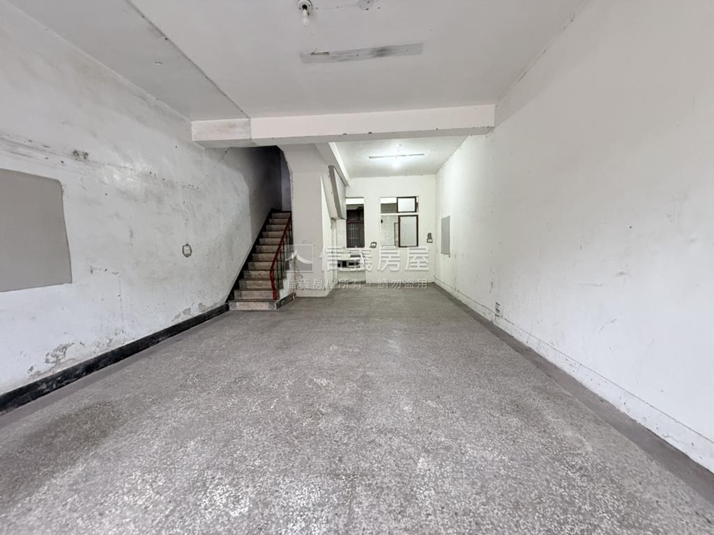 中壢國中門口透天店面房屋室內格局與周邊環境