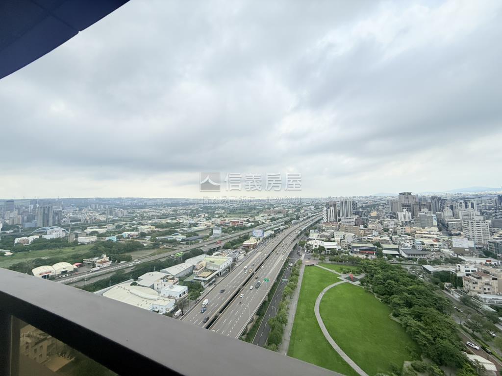 久樘香坡高樓四房雙車房屋室內格局與周邊環境
