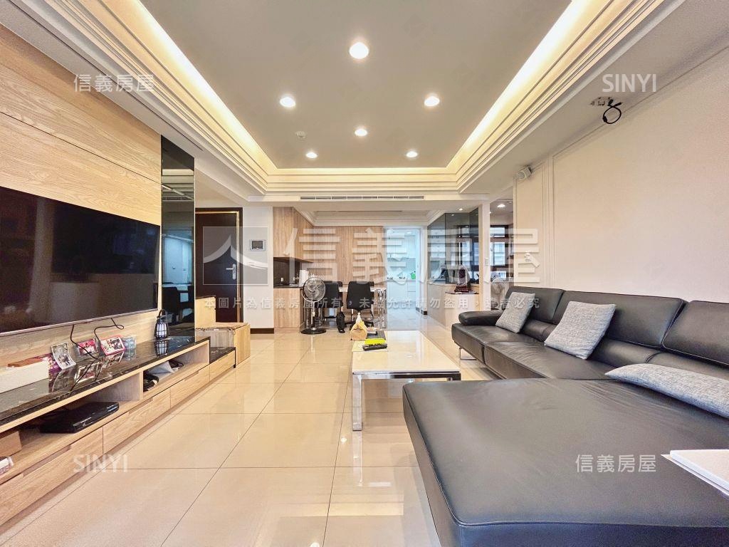 專任源峰寬庭綠意盎然美屋房屋室內格局與周邊環境