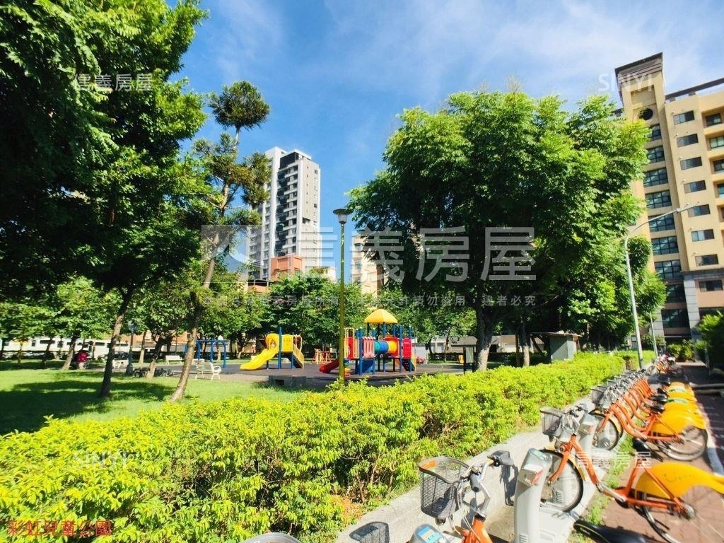 嘉年華藝韻美學豪邸房屋室內格局與周邊環境