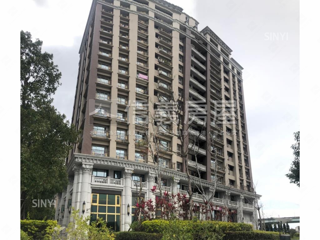 專任‧未來之都兩房車位房屋室內格局與周邊環境