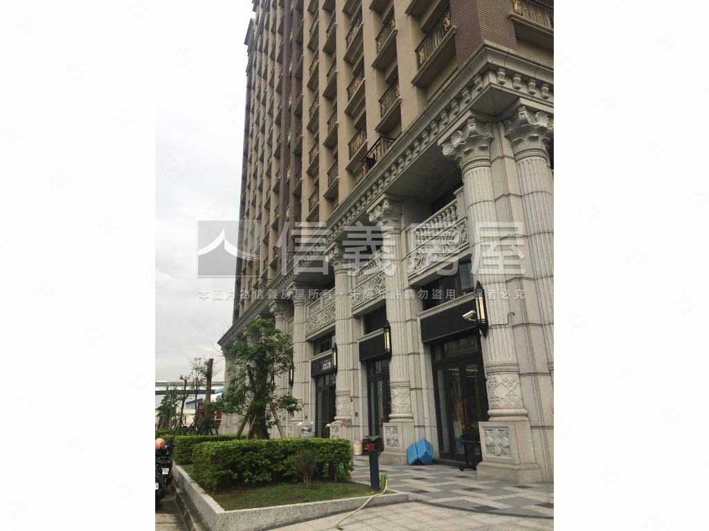 專任‧未來之都兩房車位房屋室內格局與周邊環境