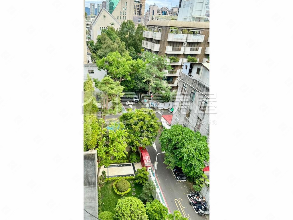 正青田街電梯華廈房屋室內格局與周邊環境