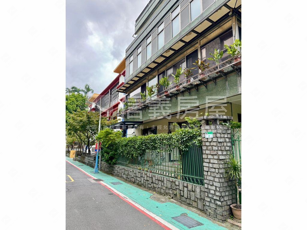 正青田街電梯華廈房屋室內格局與周邊環境