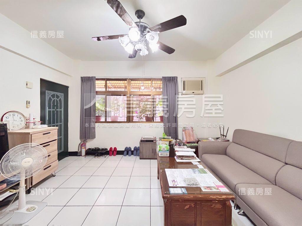 小坡邊間裝潢兩房房屋室內格局與周邊環境