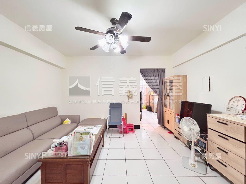 小坡邊間裝潢兩房房屋室內格局與周邊環境