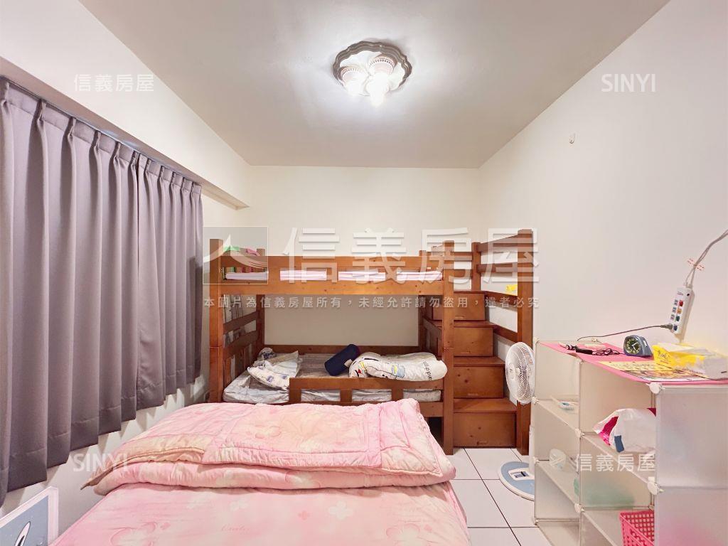 小坡邊間裝潢兩房房屋室內格局與周邊環境