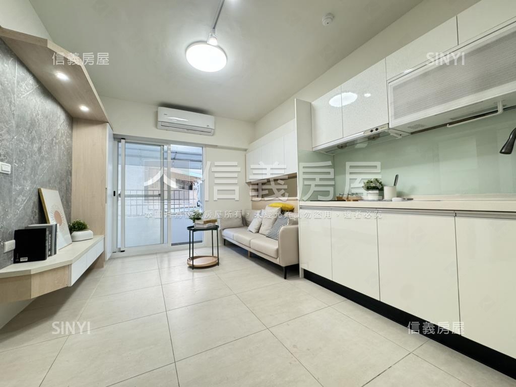 鹽埕愛河畔精裝２房美宅房屋室內格局與周邊環境