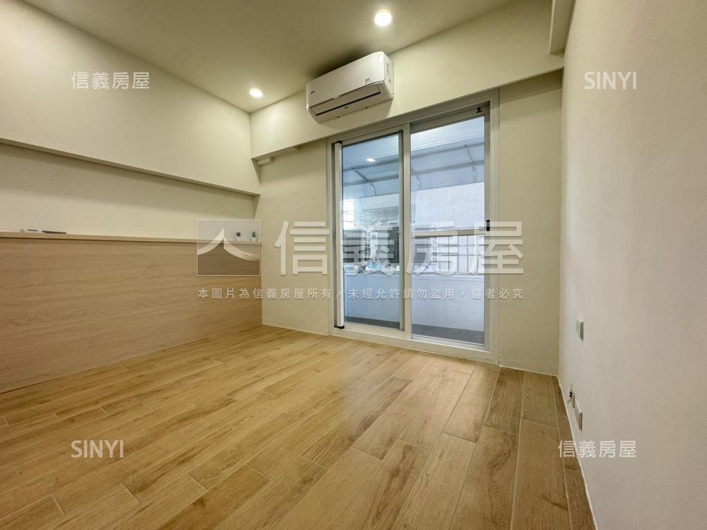 鹽埕愛河畔精裝２房美宅房屋室內格局與周邊環境