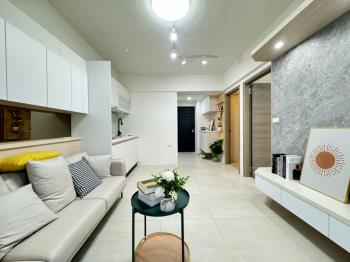 鹽埕愛河畔精裝２房美宅