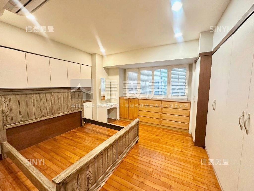 龍寶方圓裝潢屋房屋室內格局與周邊環境
