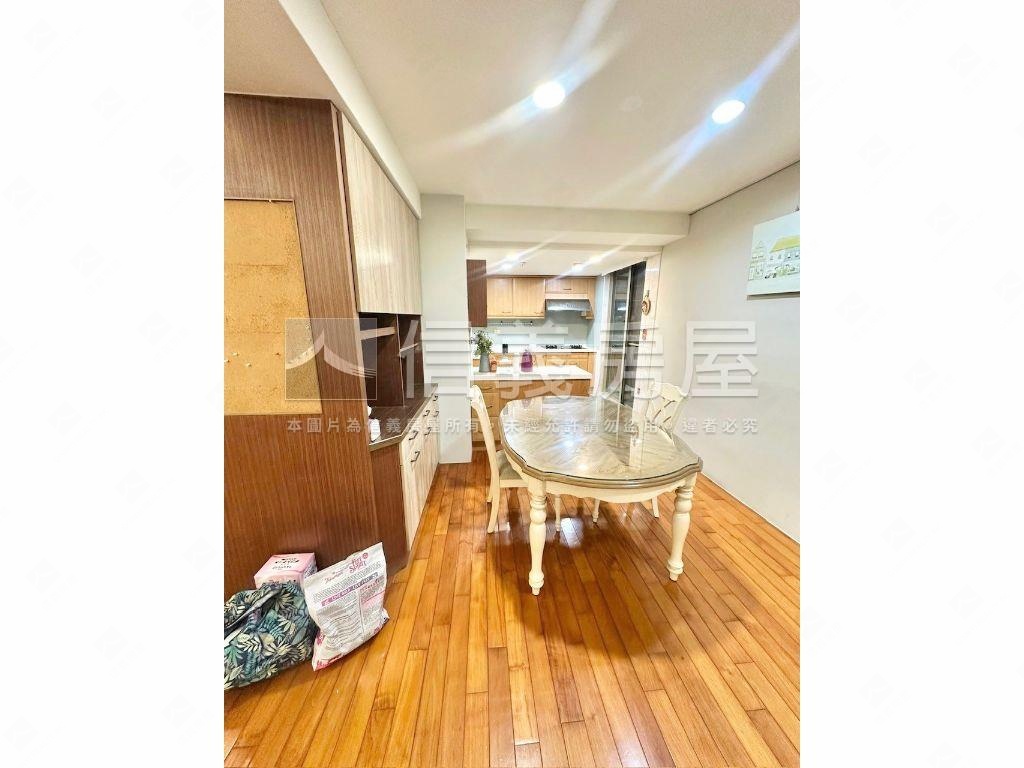 龍寶方圓裝潢屋房屋室內格局與周邊環境