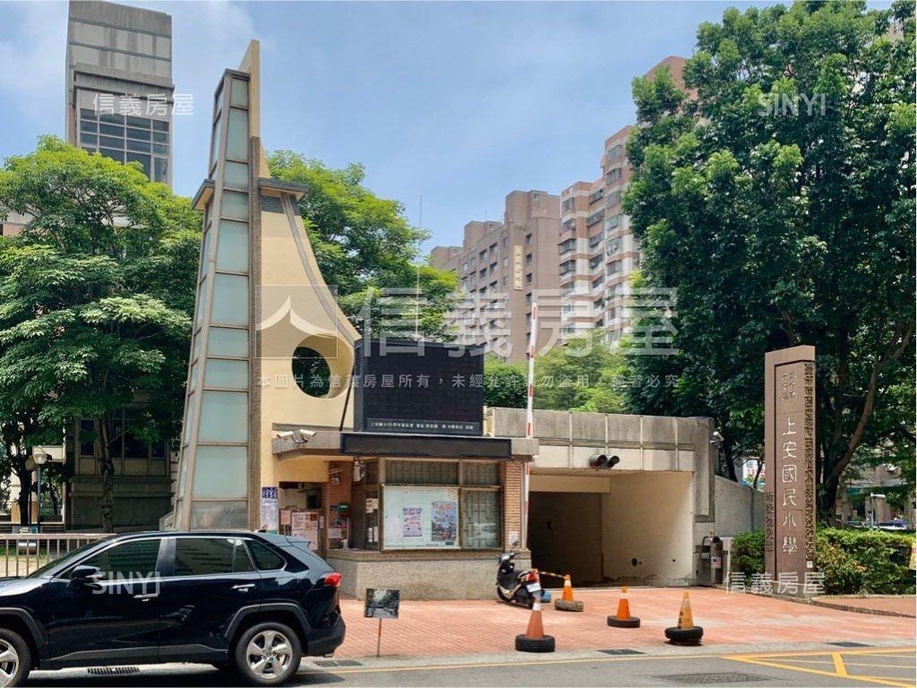 龍寶方圓裝潢屋房屋室內格局與周邊環境