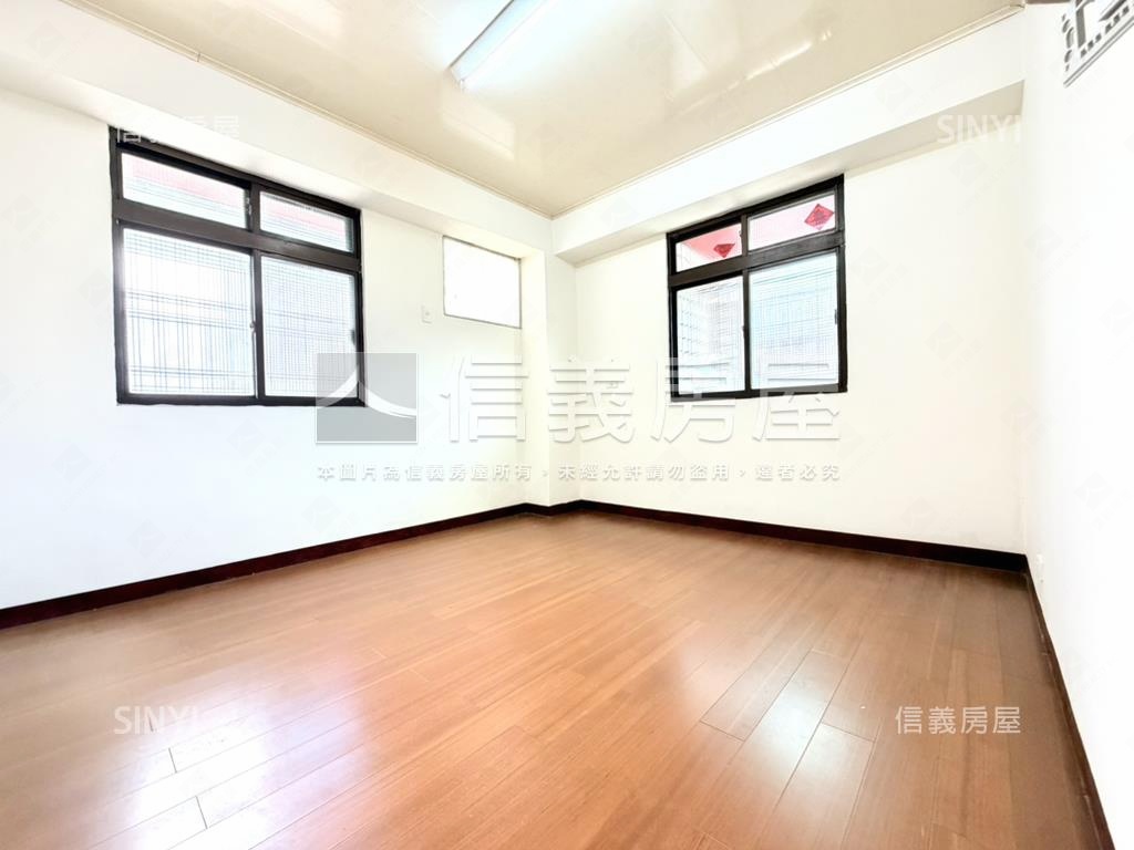 專任！水湳３房免千萬！房屋室內格局與周邊環境