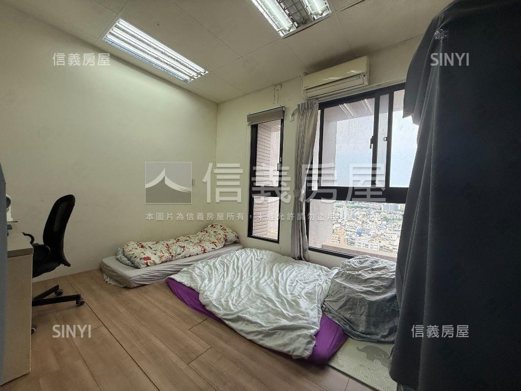 品藏九如帝王戶雙車位房屋室內格局與周邊環境