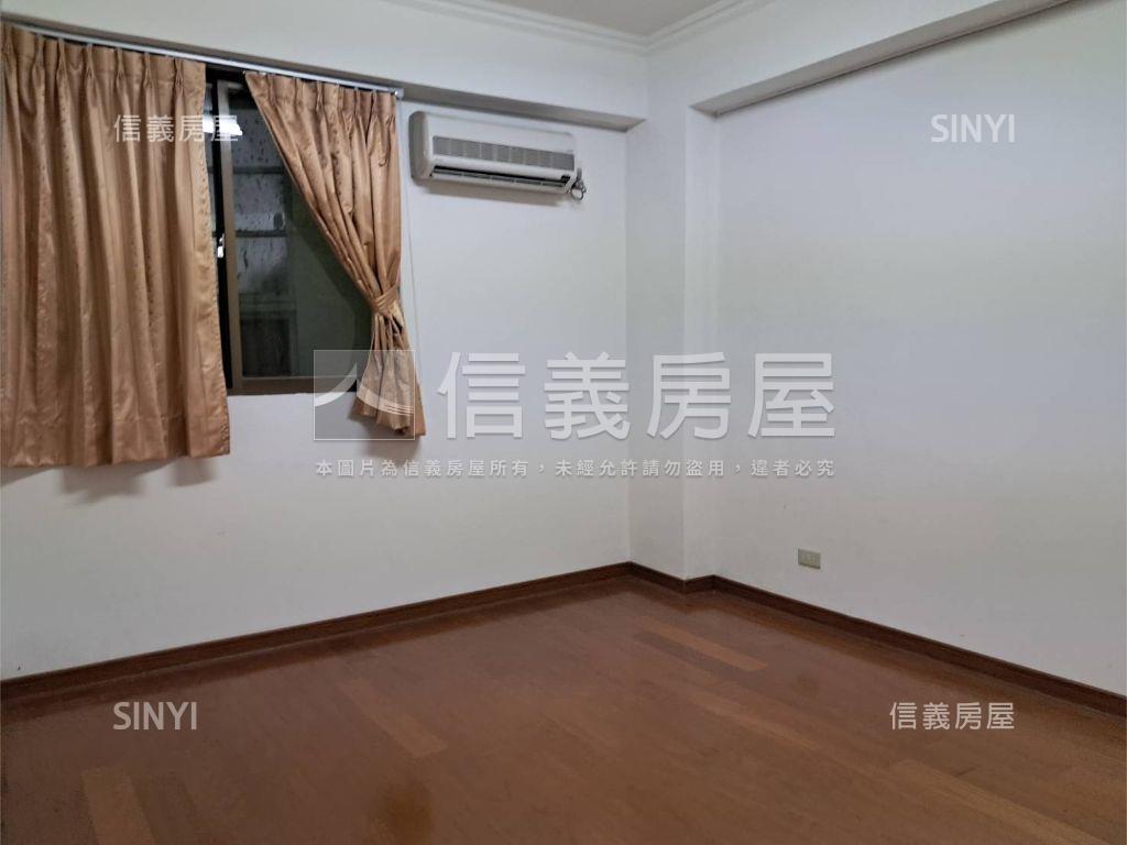 豐原中山路三房平面車位房屋室內格局與周邊環境