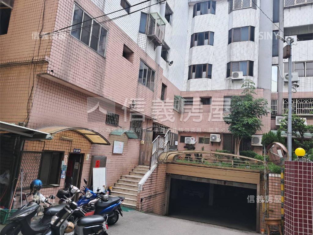 豐原中山路三房平面車位房屋室內格局與周邊環境