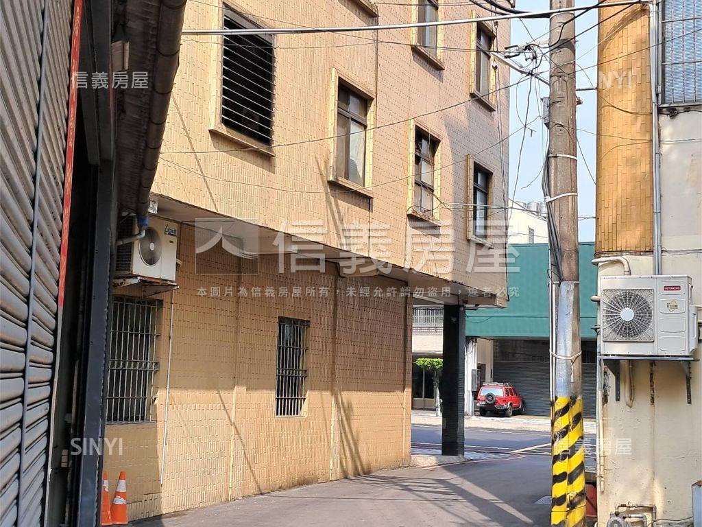 豐原中山路三房平面車位房屋室內格局與周邊環境