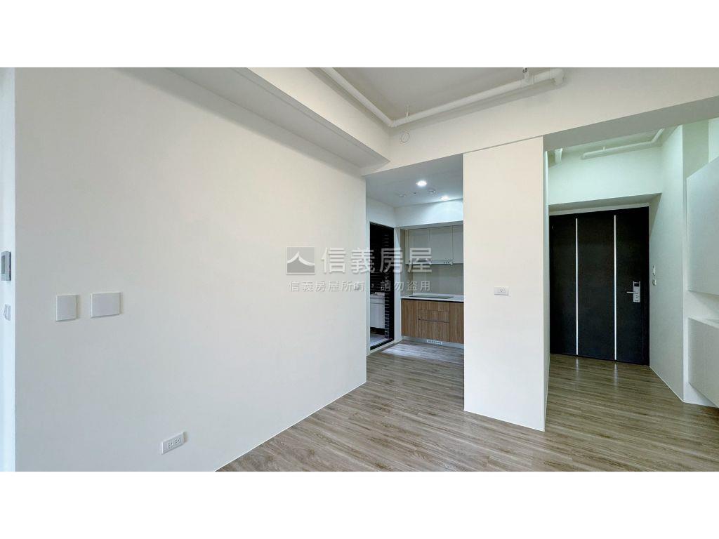 順天景美朝南樹梢四房平車房屋室內格局與周邊環境