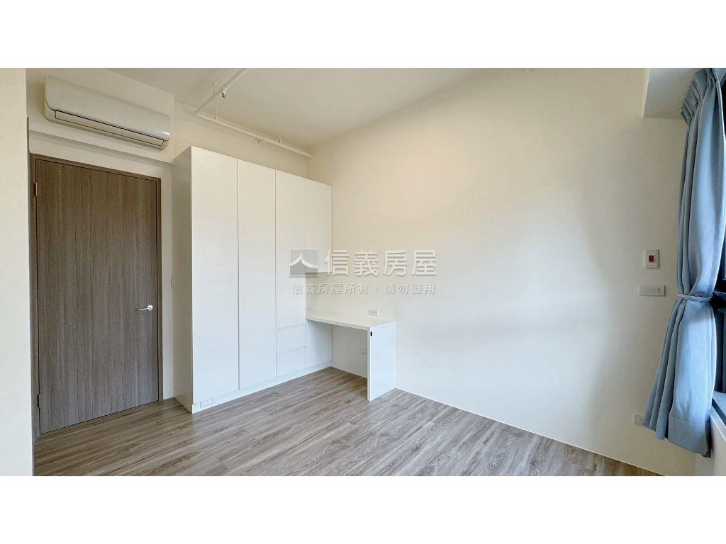 順天景美朝南樹梢四房平車房屋室內格局與周邊環境