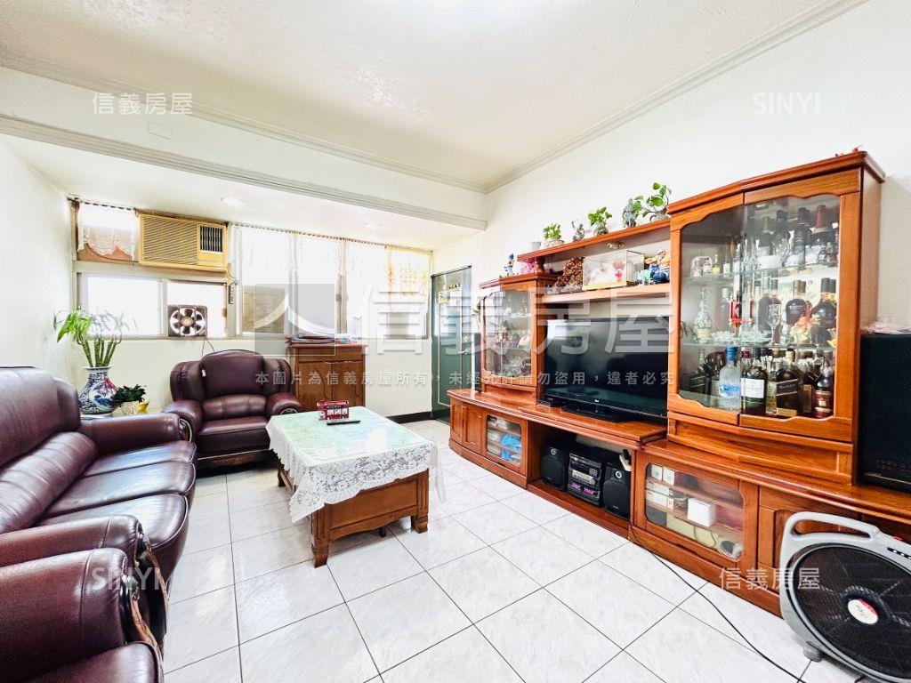 麗山學區稀有釋出大三房房屋室內格局與周邊環境