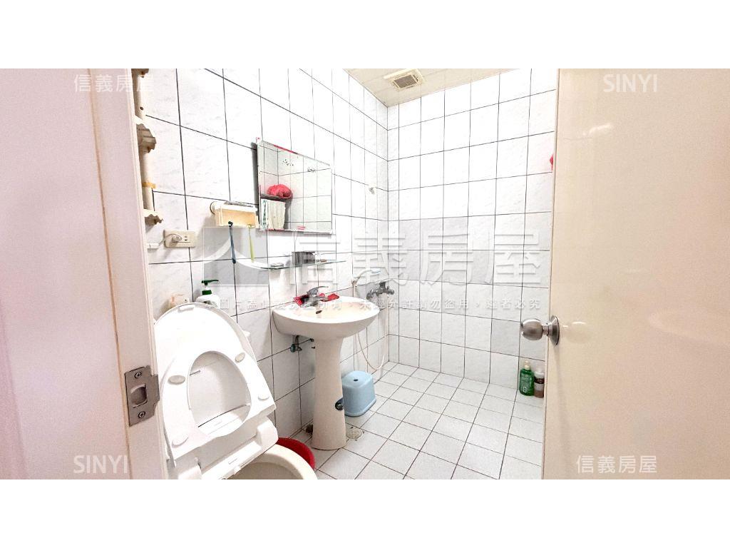 麗山學區稀有釋出大三房房屋室內格局與周邊環境