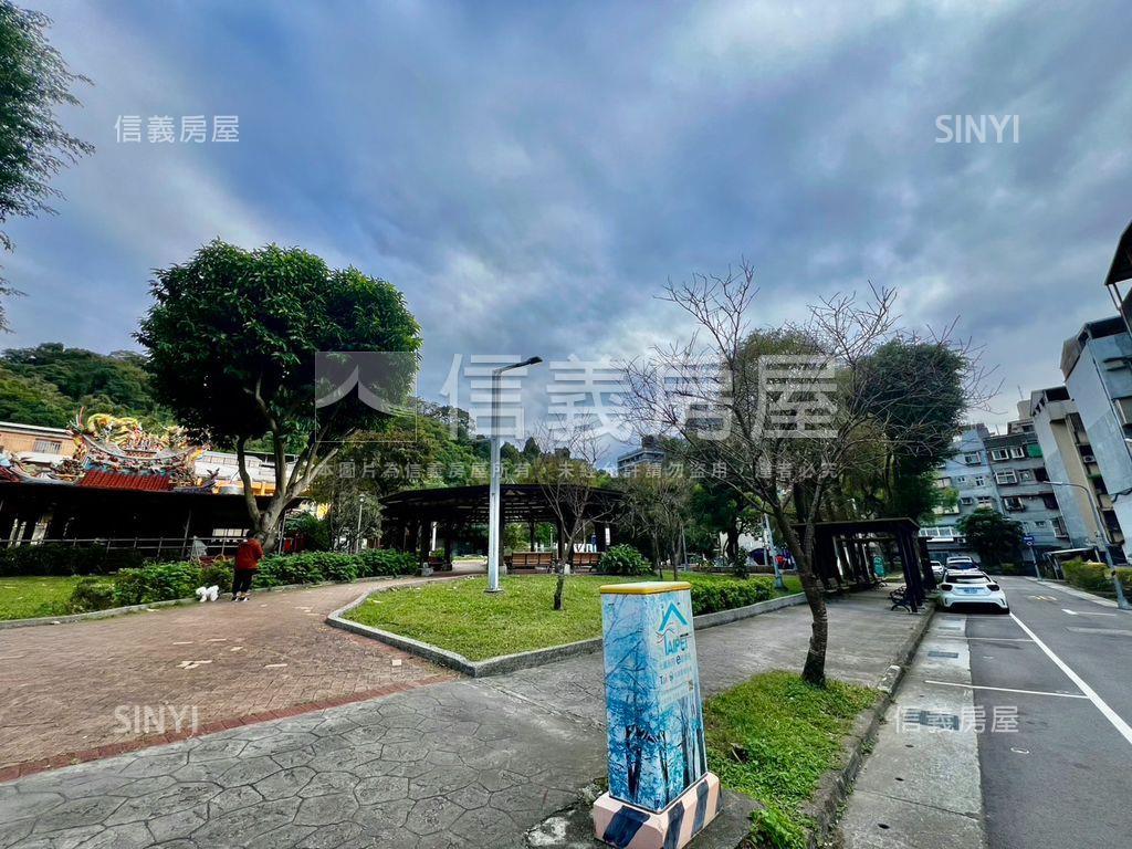 麗山學區稀有釋出大三房房屋室內格局與周邊環境