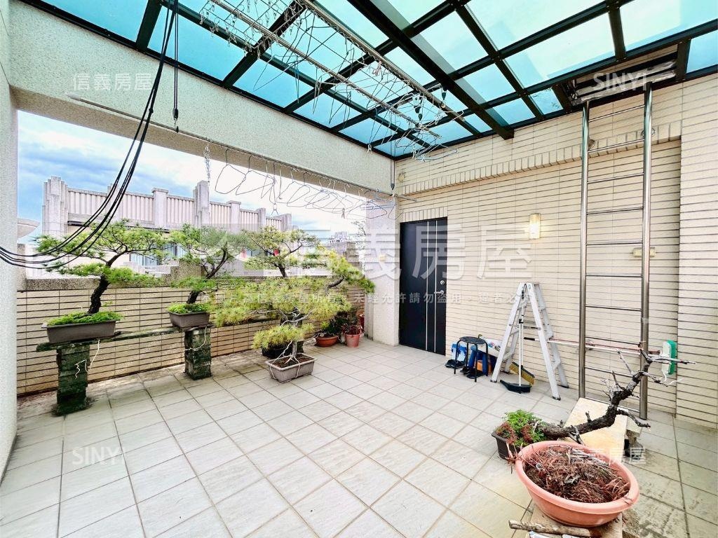 獨棟近７４後院大面寬別墅房屋室內格局與周邊環境