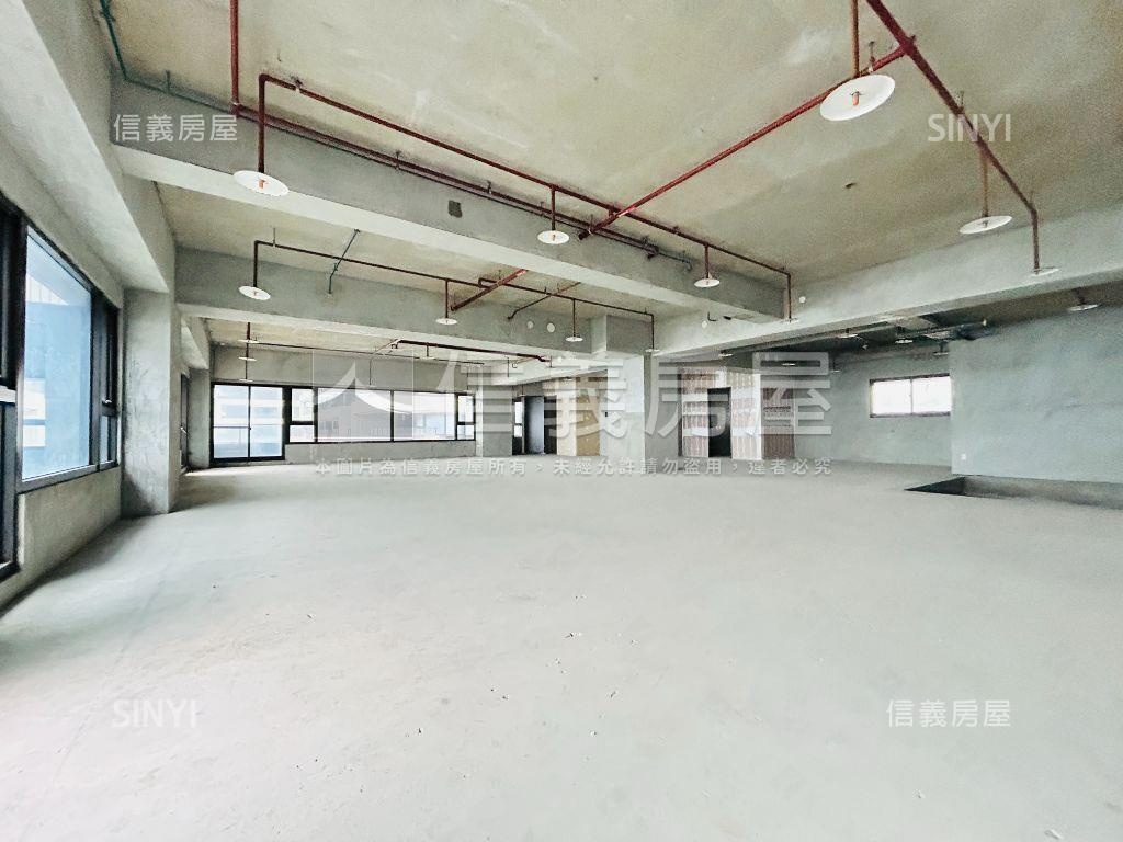 寬玥海上皇宮藍海彩霞房屋室內格局與周邊環境