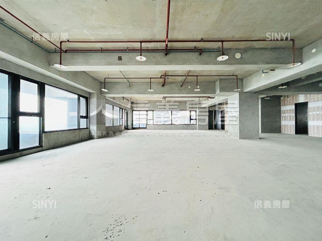 寬玥海上皇宮藍海彩霞房屋室內格局與周邊環境