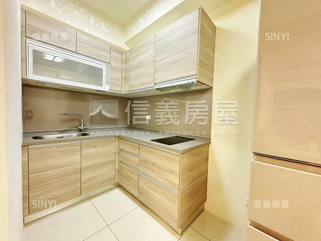 銳揚巴洛克美兩房兩衛平車房屋室內格局與周邊環境