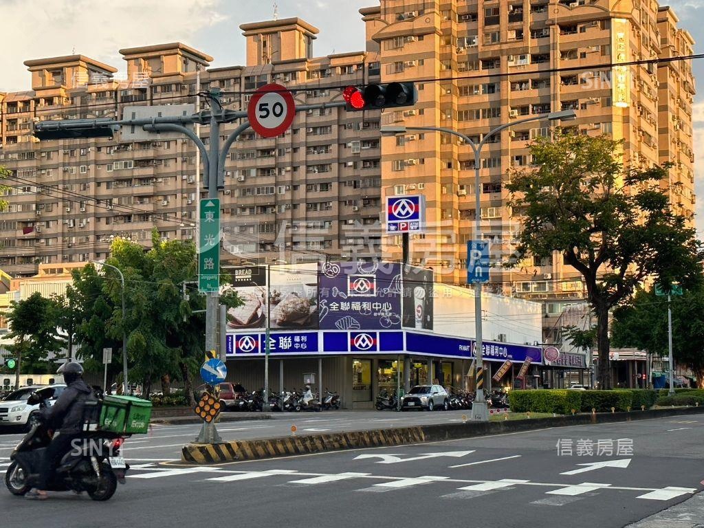 近太原車站－樂高２房車位房屋室內格局與周邊環境