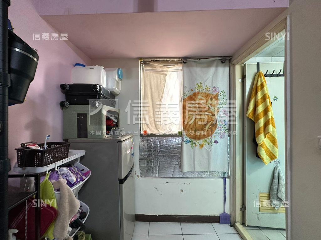 近綠園道美套房房屋室內格局與周邊環境