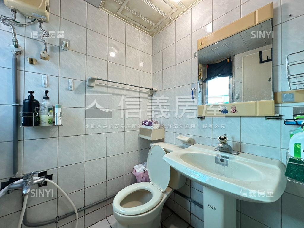 近綠園道美套房房屋室內格局與周邊環境