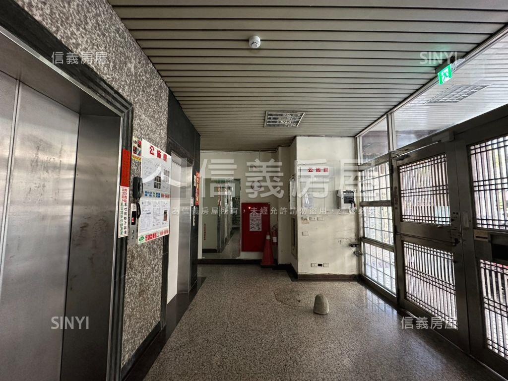 近綠園道美套房房屋室內格局與周邊環境