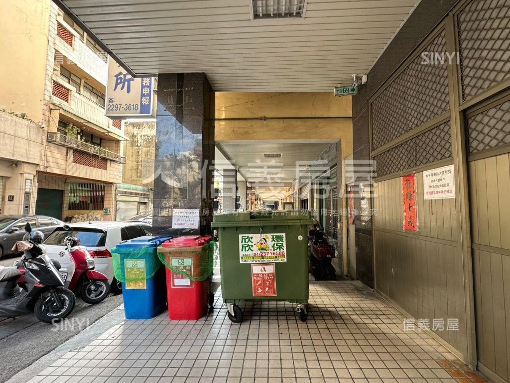 近綠園道美套房房屋室內格局與周邊環境