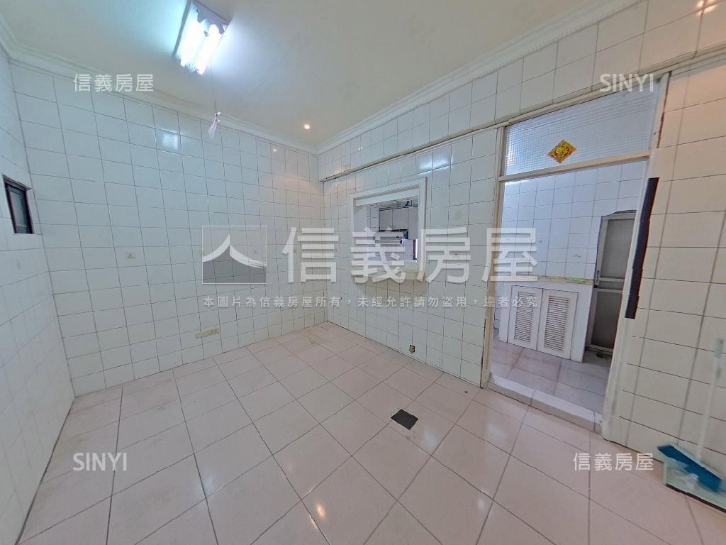 茄苳整棟透天辦公店面房屋室內格局與周邊環境