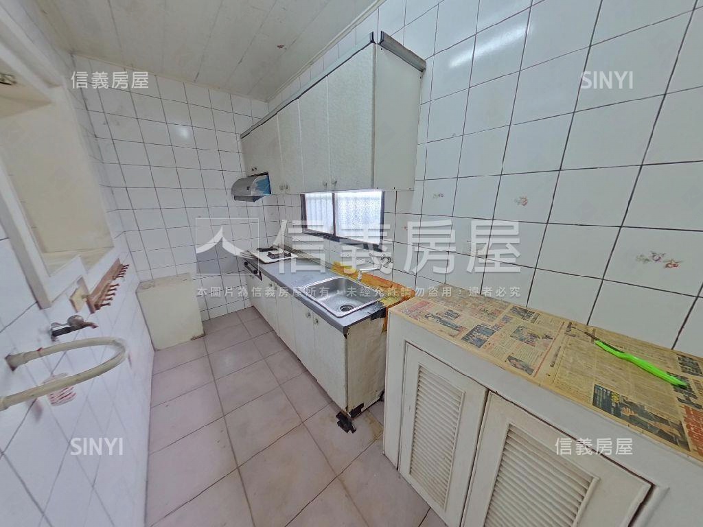 茄苳整棟透天辦公店面房屋室內格局與周邊環境