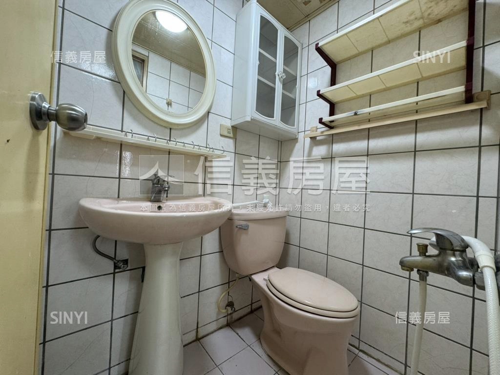 台中陽光三房一室屋況佳房屋室內格局與周邊環境