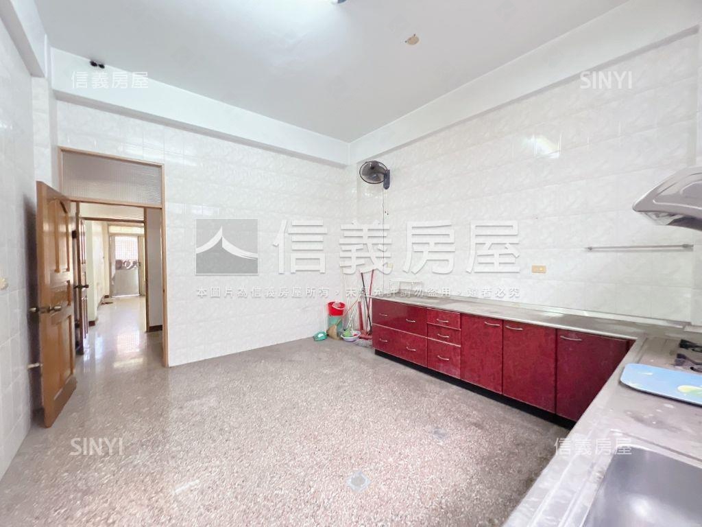 鬧中取靜的南郭商圈美透天房屋室內格局與周邊環境