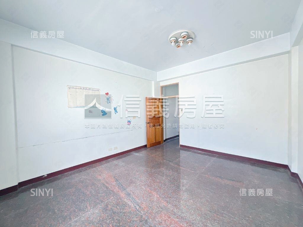 鬧中取靜的南郭商圈美透天房屋室內格局與周邊環境