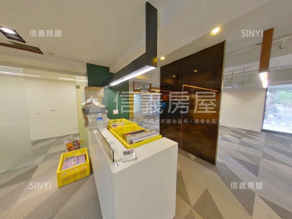 中山晶華面寬可掛招牌店辦房屋室內格局與周邊環境