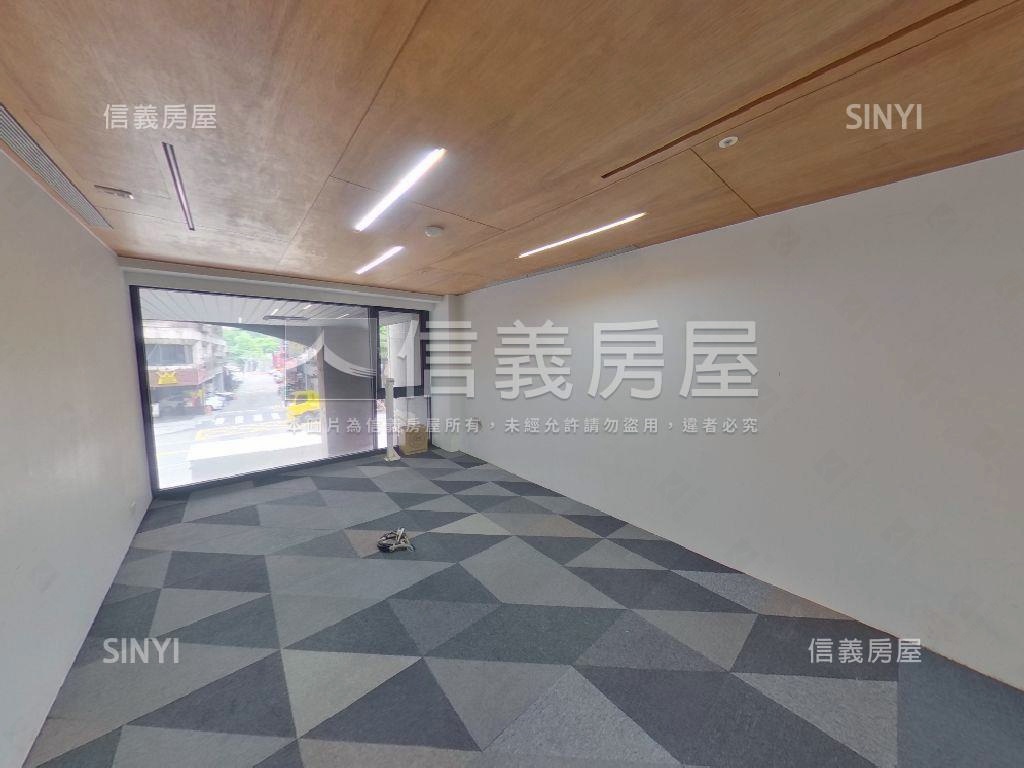 中山晶華面寬可掛招牌店辦房屋室內格局與周邊環境