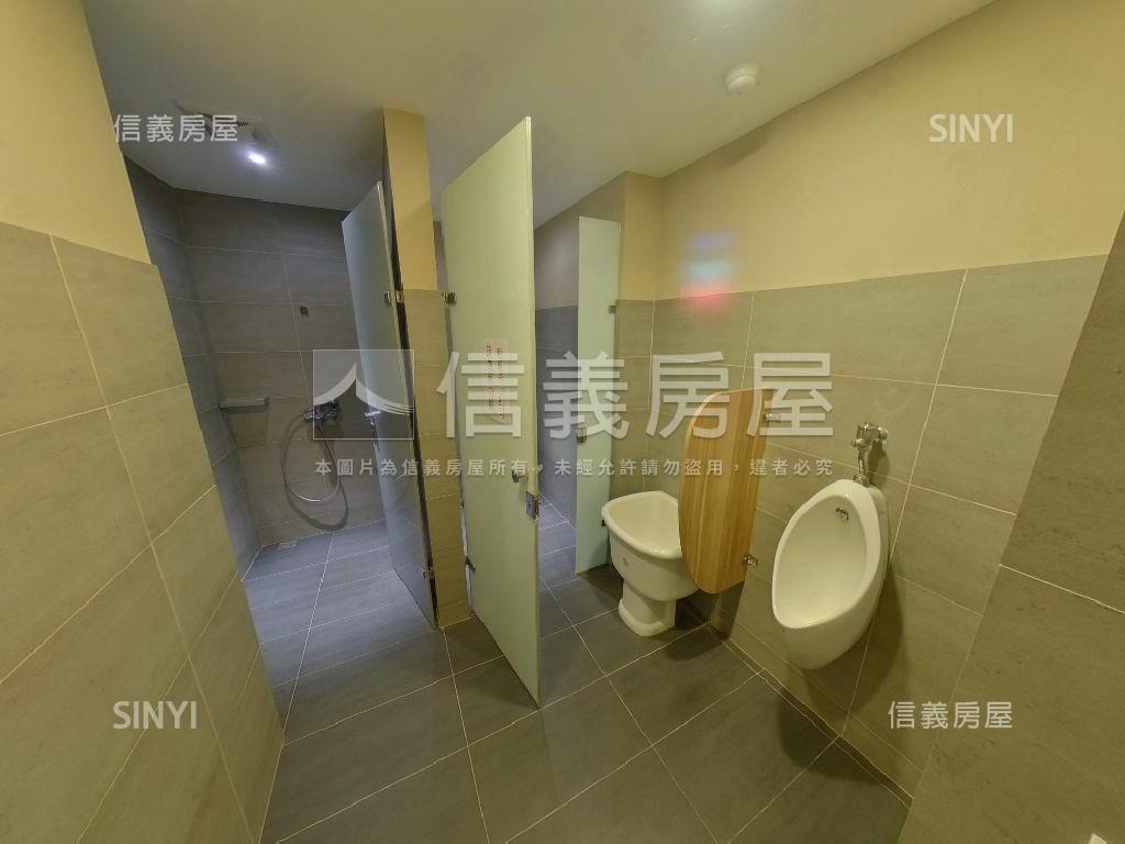 中山晶華面寬可掛招牌店辦房屋室內格局與周邊環境