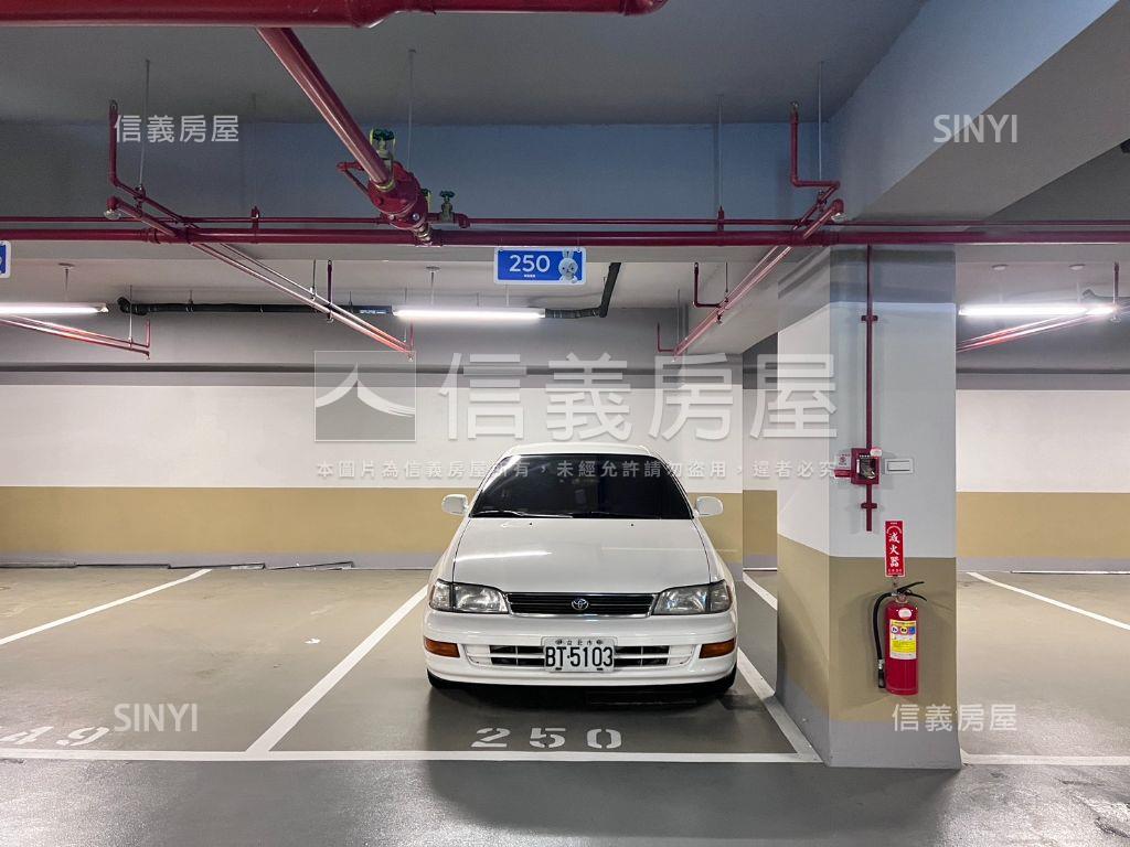 天空之邑三房車位美屋房屋室內格局與周邊環境