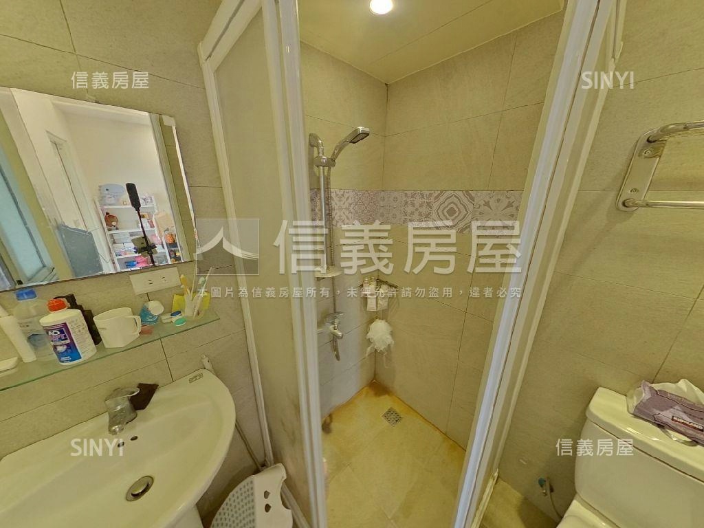 近捷運收租金雞母房屋室內格局與周邊環境