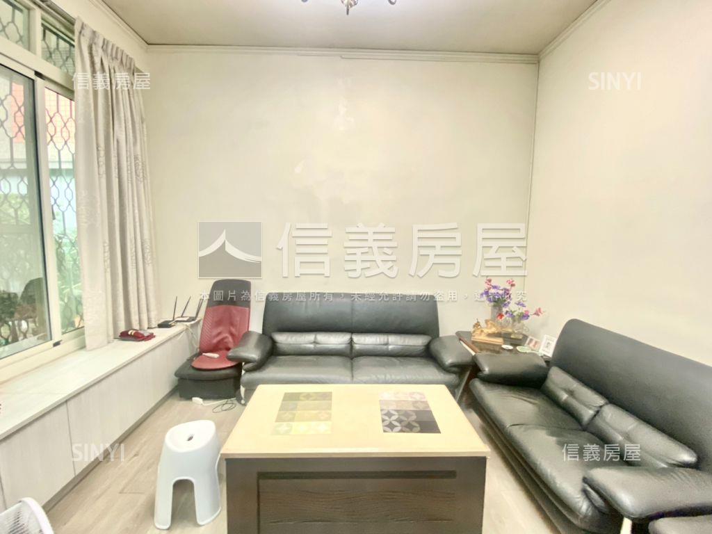 採光熱河邊間透天前院停車房屋室內格局與周邊環境